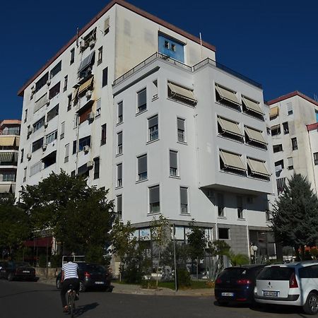 Click Apartments - Тирана Экстерьер фото