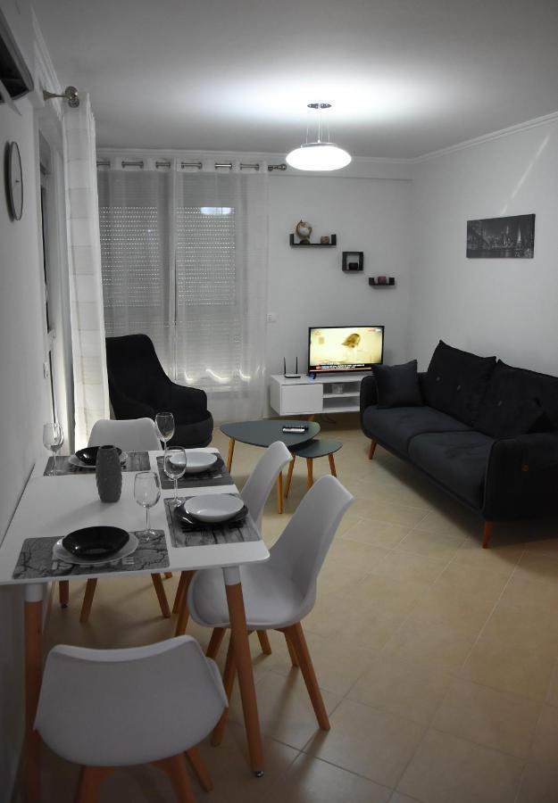 Click Apartments - Тирана Экстерьер фото